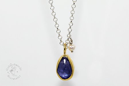 Halsschmuck in 925 Silber, 750 Gold mit Tansanith und Süßwasserperle