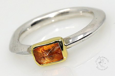 Ring aus 925 Silber, 750 Gold mit Mandaringranat