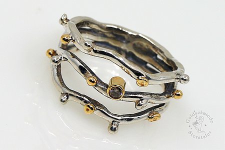 Ring mit einem Diamanten