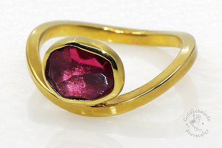 Ring aus 750er Gold mit Turmalin