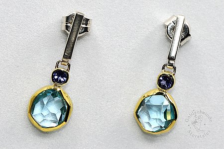 Ohrstecker in 925 Silber, 750 Gold mit Aquamarin und Tansanith